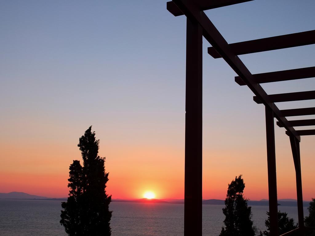 Efta Anemi - Benovias Karfas Exterior foto